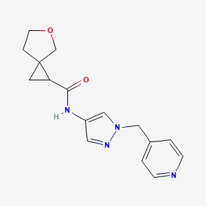 molecular formula C16H18N4O2 B7196238 N-[1-(pyridin-4-ylmethyl)pyrazol-4-yl]-5-oxaspiro[2.4]heptane-2-carboxamide 