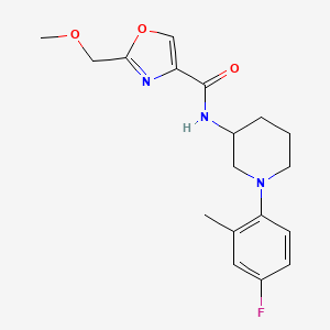molecular formula C18H22FN3O3 B7200120 N-[1-(4-fluoro-2-methylphenyl)piperidin-3-yl]-2-(methoxymethyl)-1,3-oxazole-4-carboxamide 