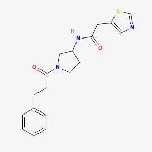 molecular formula C18H21N3O2S B7204273 N-[1-(3-phenylpropanoyl)pyrrolidin-3-yl]-2-(1,3-thiazol-5-yl)acetamide 
