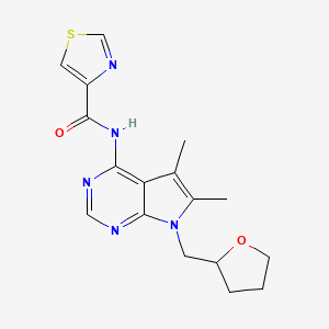 molecular formula C17H19N5O2S B7204320 N-[5,6-dimethyl-7-(oxolan-2-ylmethyl)pyrrolo[2,3-d]pyrimidin-4-yl]-1,3-thiazole-4-carboxamide 