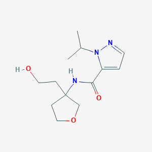 molecular formula C13H21N3O3 B7212299 N-[3-(2-hydroxyethyl)oxolan-3-yl]-2-propan-2-ylpyrazole-3-carboxamide 