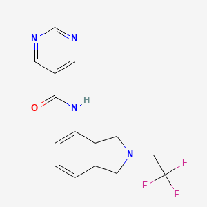 molecular formula C15H13F3N4O B7214103 N-[2-(2,2,2-trifluoroethyl)-1,3-dihydroisoindol-4-yl]pyrimidine-5-carboxamide 