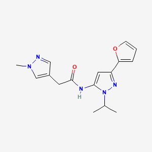 molecular formula C16H19N5O2 B7215497 N-[5-(furan-2-yl)-2-propan-2-ylpyrazol-3-yl]-2-(1-methylpyrazol-4-yl)acetamide 