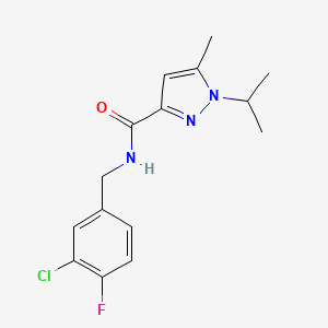 molecular formula C15H17ClFN3O B7236119 N-[(3-chloro-4-fluorophenyl)methyl]-5-methyl-1-propan-2-ylpyrazole-3-carboxamide 