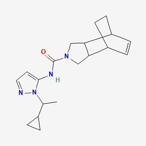 molecular formula C19H26N4O B7239385 N-[2-(1-cyclopropylethyl)pyrazol-3-yl]-4-azatricyclo[5.2.2.02,6]undec-8-ene-4-carboxamide 