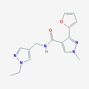 molecular formula C15H17N5O2 B7258642 N-[(1-ethylpyrazol-4-yl)methyl]-3-(furan-2-yl)-1-methylpyrazole-4-carboxamide 