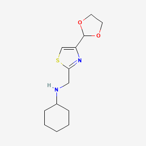 molecular formula C13H20N2O2S B7271472 N-[[4-(1,3-dioxolan-2-yl)-1,3-thiazol-2-yl]methyl]cyclohexanamine 