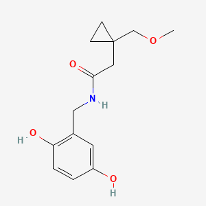 molecular formula C14H19NO4 B7272852 N-[(2,5-dihydroxyphenyl)methyl]-2-[1-(methoxymethyl)cyclopropyl]acetamide 