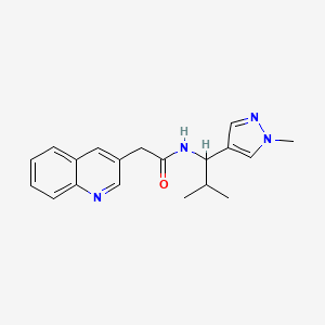 molecular formula C19H22N4O B7292172 N-[2-methyl-1-(1-methylpyrazol-4-yl)propyl]-2-quinolin-3-ylacetamide 