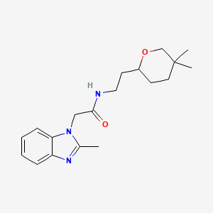 molecular formula C19H27N3O2 B7294445 N-[2-(5,5-dimethyloxan-2-yl)ethyl]-2-(2-methylbenzimidazol-1-yl)acetamide 
