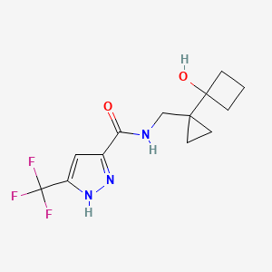 molecular formula C13H16F3N3O2 B7294511 N-[[1-(1-hydroxycyclobutyl)cyclopropyl]methyl]-5-(trifluoromethyl)-1H-pyrazole-3-carboxamide 