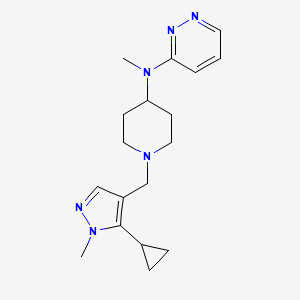 molecular formula C18H26N6 B7298549 N-[1-[(5-cyclopropyl-1-methylpyrazol-4-yl)methyl]piperidin-4-yl]-N-methylpyridazin-3-amine 