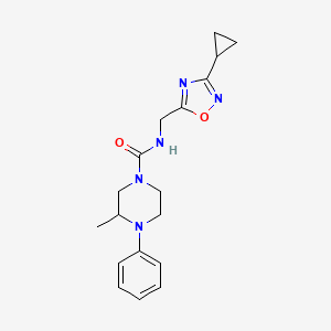 molecular formula C18H23N5O2 B7298863 N-[(3-cyclopropyl-1,2,4-oxadiazol-5-yl)methyl]-3-methyl-4-phenylpiperazine-1-carboxamide 