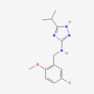 molecular formula C13H17FN4O B7314077 N-[(5-fluoro-2-methoxyphenyl)methyl]-5-propan-2-yl-1H-1,2,4-triazol-3-amine 