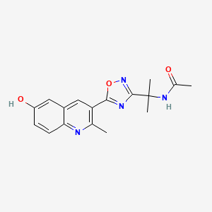 molecular formula C17H18N4O3 B7316008 N-[2-[5-(6-hydroxy-2-methylquinolin-3-yl)-1,2,4-oxadiazol-3-yl]propan-2-yl]acetamide 