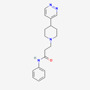molecular formula C18H22N4O B7316109 N-phenyl-3-(4-pyridazin-4-ylpiperidin-1-yl)propanamide 