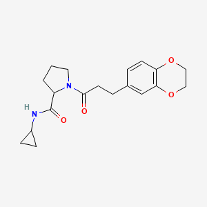 molecular formula C19H24N2O4 B7318082 N-cyclopropyl-1-[3-(2,3-dihydro-1,4-benzodioxin-6-yl)propanoyl]pyrrolidine-2-carboxamide 