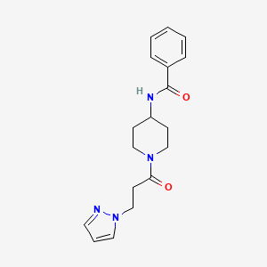 molecular formula C18H22N4O2 B7318479 N-[1-(3-pyrazol-1-ylpropanoyl)piperidin-4-yl]benzamide 