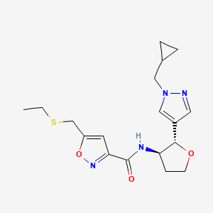 molecular formula C18H24N4O3S B7341473 N-[(2S,3R)-2-[1-(cyclopropylmethyl)pyrazol-4-yl]oxolan-3-yl]-5-(ethylsulfanylmethyl)-1,2-oxazole-3-carboxamide 