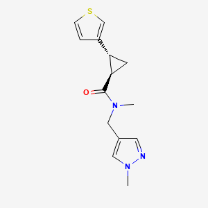 molecular formula C14H17N3OS B7342028 (1R,2R)-N-methyl-N-[(1-methylpyrazol-4-yl)methyl]-2-thiophen-3-ylcyclopropane-1-carboxamide 
