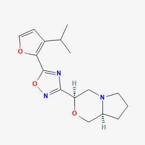 molecular formula C16H21N3O3 B7344023 (3R,8aS)-3-[5-(3-propan-2-ylfuran-2-yl)-1,2,4-oxadiazol-3-yl]-3,4,6,7,8,8a-hexahydro-1H-pyrrolo[2,1-c][1,4]oxazine 