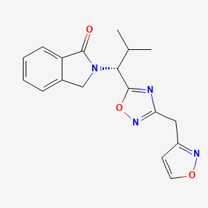 molecular formula C18H18N4O3 B7344968 2-[(1R)-2-methyl-1-[3-(1,2-oxazol-3-ylmethyl)-1,2,4-oxadiazol-5-yl]propyl]-3H-isoindol-1-one 
