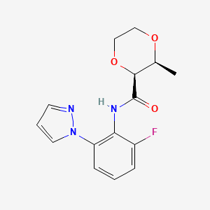molecular formula C15H16FN3O3 B7346420 (2S,3S)-N-(2-fluoro-6-pyrazol-1-ylphenyl)-3-methyl-1,4-dioxane-2-carboxamide 