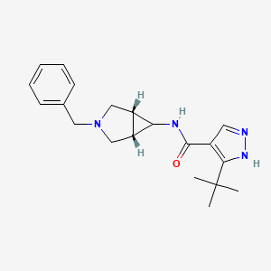 molecular formula C20H26N4O B7347776 N-[(1R,5S)-3-benzyl-3-azabicyclo[3.1.0]hexan-6-yl]-5-tert-butyl-1H-pyrazole-4-carboxamide 