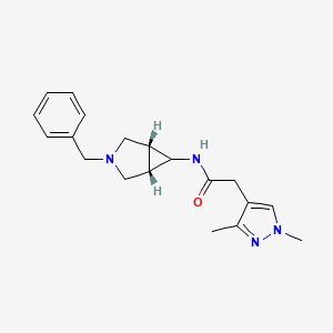molecular formula C19H24N4O B7347796 N-[(1S,5R)-3-benzyl-3-azabicyclo[3.1.0]hexan-6-yl]-2-(1,3-dimethylpyrazol-4-yl)acetamide 