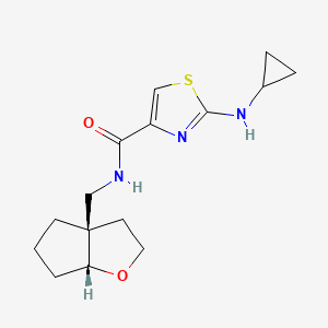 molecular formula C15H21N3O2S B7348810 N-[[(3aR,6aR)-2,3,4,5,6,6a-hexahydrocyclopenta[b]furan-3a-yl]methyl]-2-(cyclopropylamino)-1,3-thiazole-4-carboxamide 