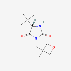 molecular formula C12H20N2O3 B7360541 (5S)-5-tert-butyl-3-[(3-methyloxetan-3-yl)methyl]imidazolidine-2,4-dione 