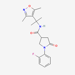 molecular formula C19H22FN3O3 B7369527 N-[2-(3,5-dimethyl-1,2-oxazol-4-yl)propan-2-yl]-1-(2-fluorophenyl)-5-oxopyrrolidine-3-carboxamide 