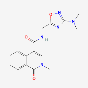 molecular formula C16H17N5O3 B7371010 N-[[3-(dimethylamino)-1,2,4-oxadiazol-5-yl]methyl]-2-methyl-1-oxoisoquinoline-4-carboxamide 