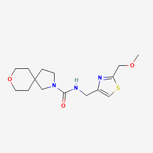 molecular formula C15H23N3O3S B7372825 N-[[2-(methoxymethyl)-1,3-thiazol-4-yl]methyl]-8-oxa-2-azaspiro[4.5]decane-2-carboxamide 