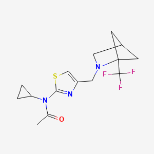 molecular formula C15H18F3N3OS B7379282 N-cyclopropyl-N-[4-[[1-(trifluoromethyl)-2-azabicyclo[2.1.1]hexan-2-yl]methyl]-1,3-thiazol-2-yl]acetamide 