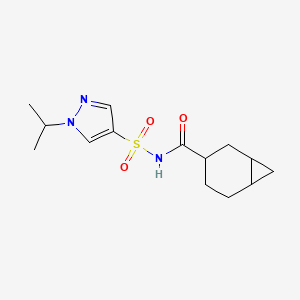 molecular formula C14H21N3O3S B7380230 N-(1-propan-2-ylpyrazol-4-yl)sulfonylbicyclo[4.1.0]heptane-3-carboxamide 