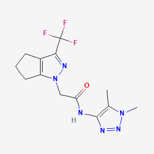molecular formula C13H15F3N6O B7385641 N-(1,5-dimethyltriazol-4-yl)-2-[3-(trifluoromethyl)-5,6-dihydro-4H-cyclopenta[c]pyrazol-1-yl]acetamide 