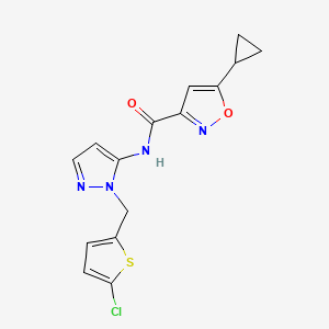 molecular formula C15H13ClN4O2S B7390958 N-[2-[(5-chlorothiophen-2-yl)methyl]pyrazol-3-yl]-5-cyclopropyl-1,2-oxazole-3-carboxamide 