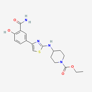 molecular formula C18H22N4O4S B7401600 Ethyl 4-[[4-(3-carbamoyl-4-hydroxyphenyl)-1,3-thiazol-2-yl]amino]piperidine-1-carboxylate 