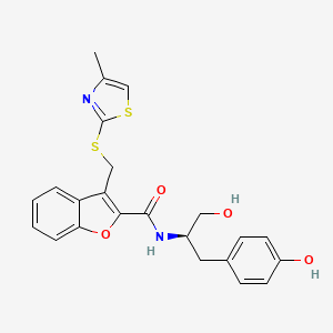 molecular formula C23H22N2O4S2 B7404627 N-[(2R)-1-hydroxy-3-(4-hydroxyphenyl)propan-2-yl]-3-[(4-methyl-1,3-thiazol-2-yl)sulfanylmethyl]-1-benzofuran-2-carboxamide 