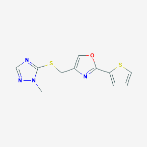 molecular formula C11H10N4OS2 B7654786 4-[(2-Methyl-1,2,4-triazol-3-yl)sulfanylmethyl]-2-thiophen-2-yl-1,3-oxazole 