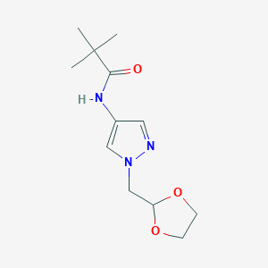 molecular formula C12H19N3O3 B7679552 N-[1-(1,3-dioxolan-2-ylmethyl)pyrazol-4-yl]-2,2-dimethylpropanamide 