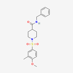molecular formula C21H26N2O4S B7683923 1-ethyl-4-[1-(4-methoxy-3-methylbenzenesulfonyl)piperidine-4-carbonyl]piperazine 