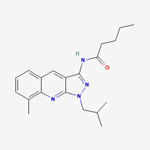 molecular formula C20H26N4O B7685368 N-(1-isobutyl-8-methyl-1H-pyrazolo[3,4-b]quinolin-3-yl)pentanamide 