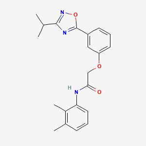 molecular formula C21H23N3O3 B7695800 N-(2,3-dimethylphenyl)-2-(3-(3-isopropyl-1,2,4-oxadiazol-5-yl)phenoxy)acetamide 