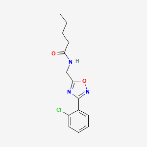 molecular formula C14H16ClN3O2 B7695994 N-((3-(2-chlorophenyl)-1,2,4-oxadiazol-5-yl)methyl)pentanamide 