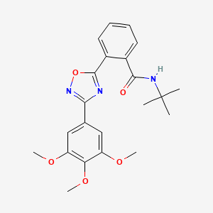 molecular formula C22H25N3O5 B7700997 N-tert-butyl-2-[3-(3,4,5-trimethoxyphenyl)-1,2,4-oxadiazol-5-yl]benzamide 