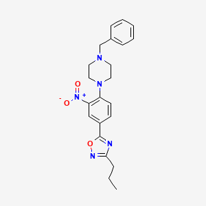 molecular formula C22H25N5O3 B7706833 1-Benzyl-4-[2-nitro-4-(3-propyl-1,2,4-oxadiazol-5-yl)phenyl]piperazine 