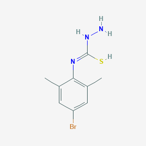 molecular formula C9H12BrN3S B7723615 N-amino-N'-(4-bromo-2,6-dimethylphenyl)carbamimidothioic acid 