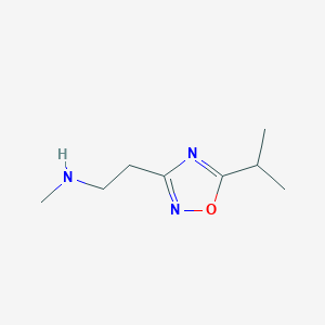 molecular formula C8H15N3O B7869482 1,2,4-Oxadiazole-3-ethanamine,N-methyl-5-(1-methylethyl)- 